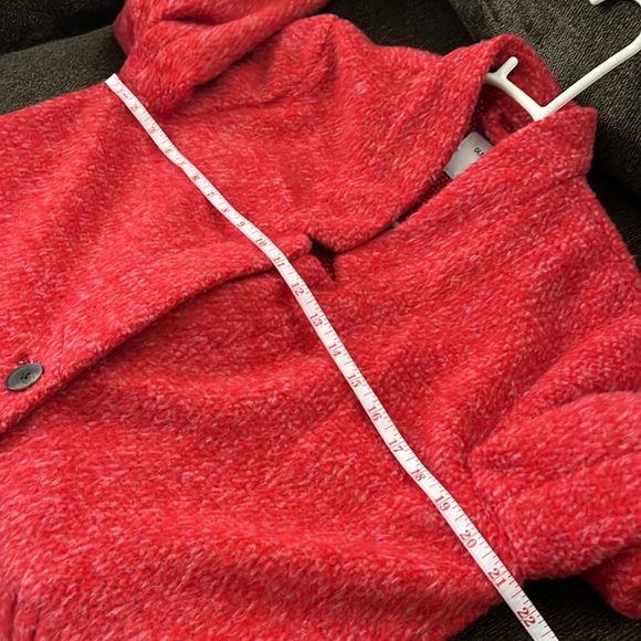Old Navy Woman’s Red Coat - Picture 4 of 10